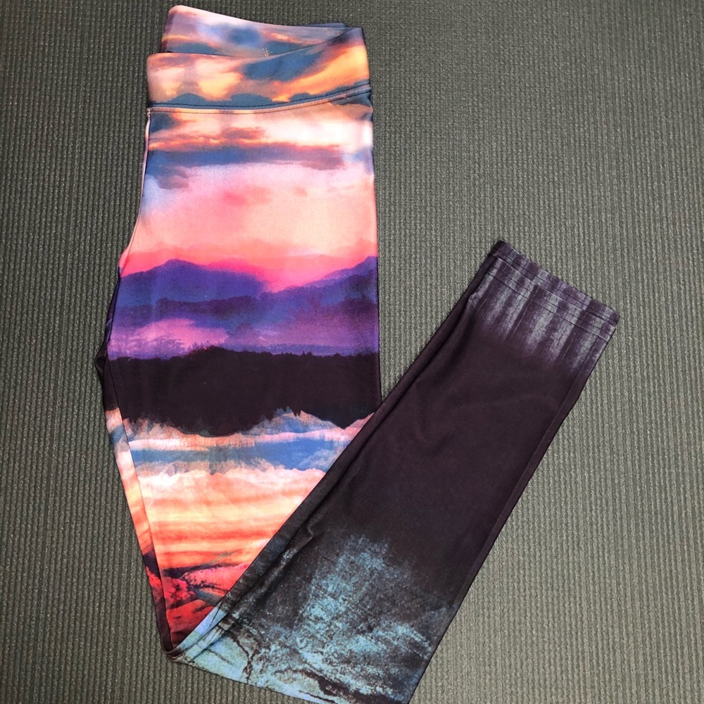 American Eagle Outfitters sunset leggings - Picture 2 of 3